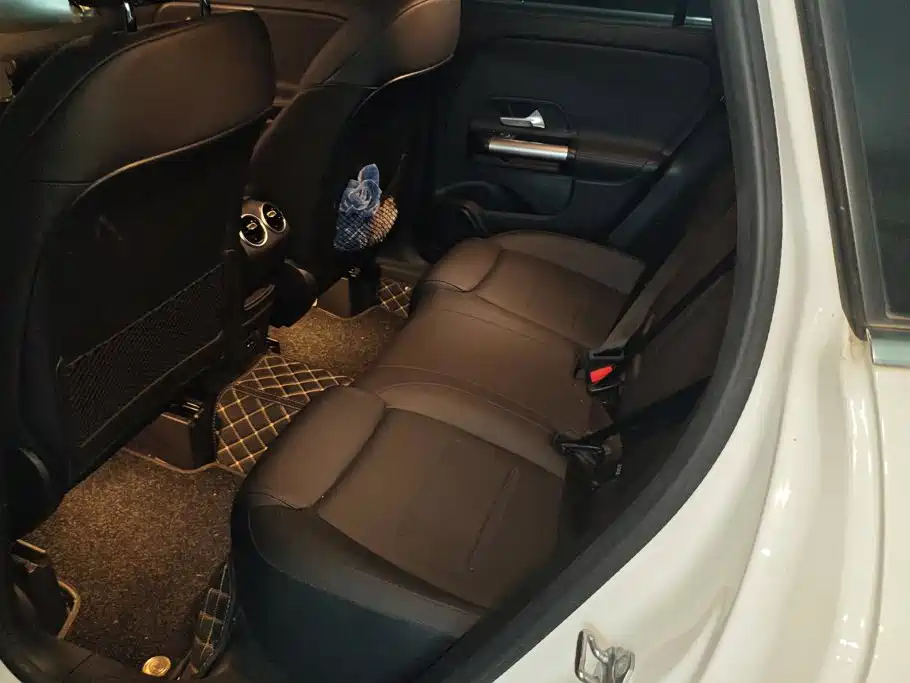 Mercedes-Benz GLA 2021 — фото 11