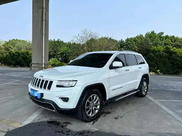 Jeep Grand Cherokee 2015