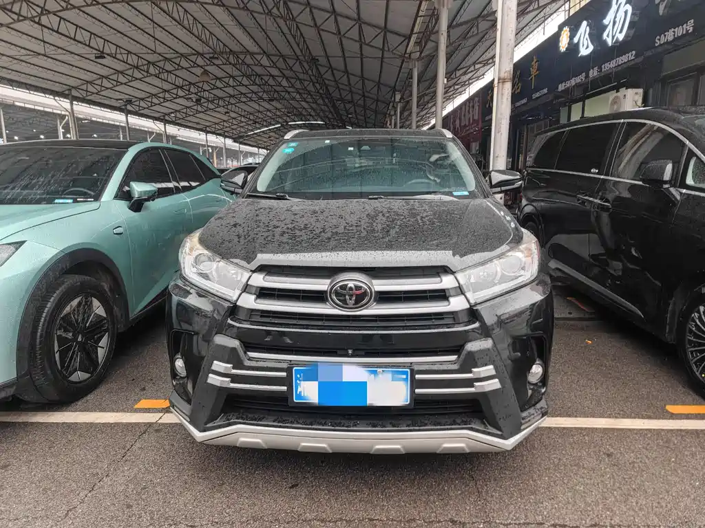 Toyota Highlander 2018 — фото 2