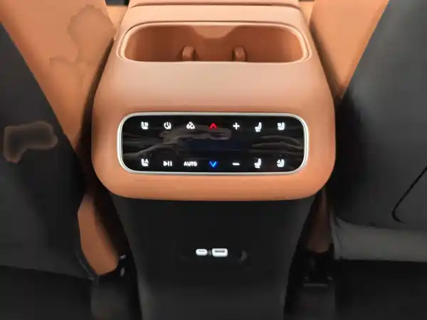 Leapmotor C16 2024