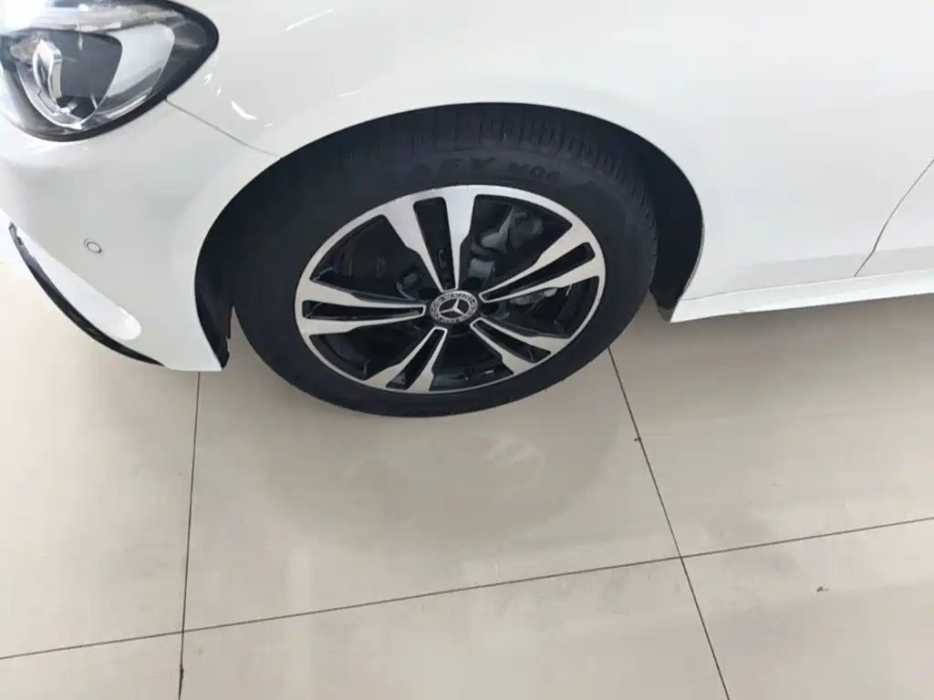 Mercedes-Benz C-Class 2018 — фото 23