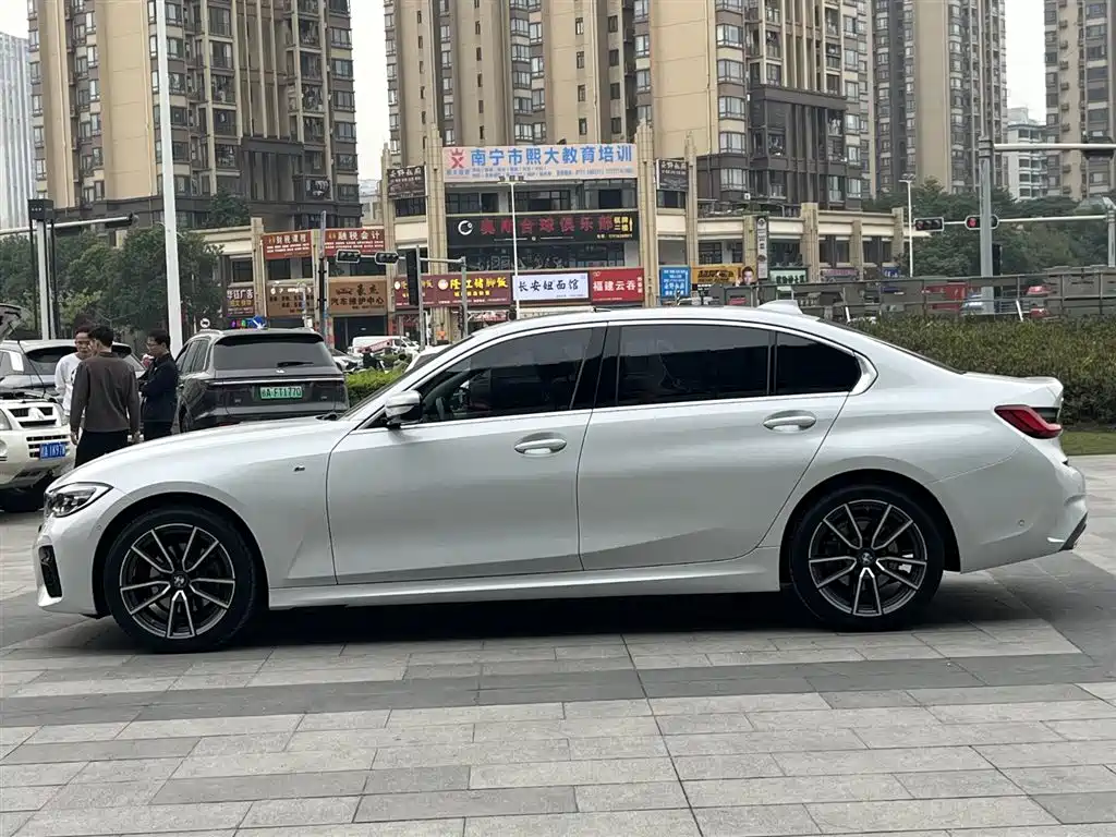 BMW 3 Series 2022