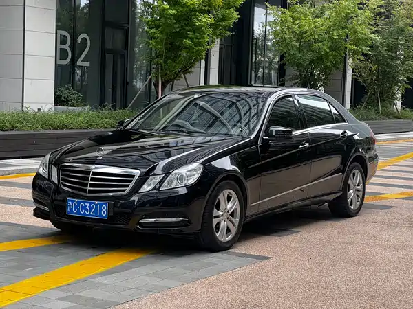 Mercedes-Benz E-Class 2011