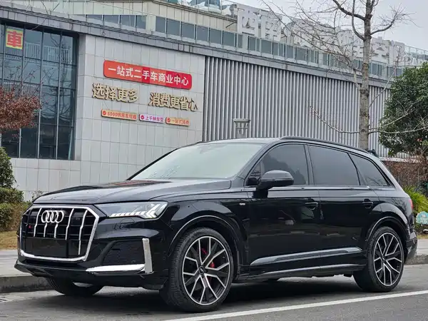 Audi Q7 2024