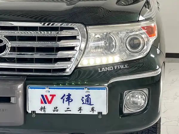 Toyota Land Cruiser 2015