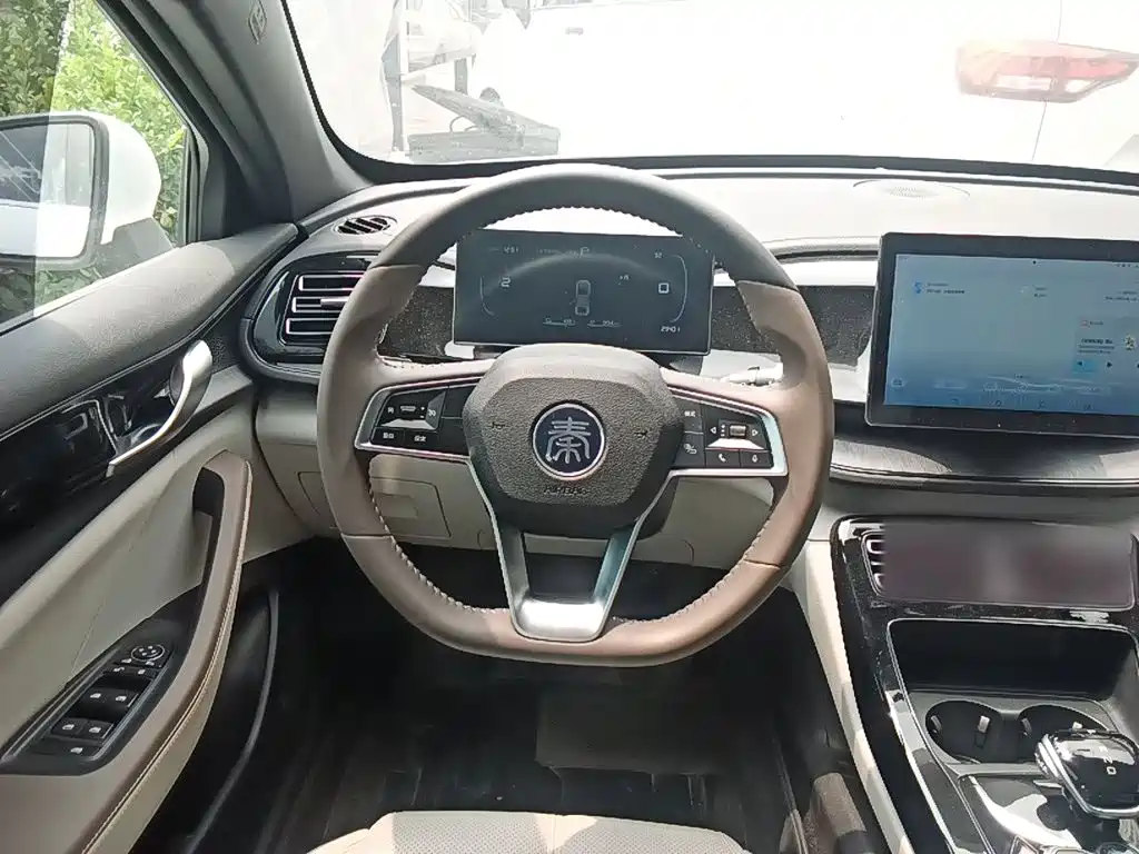 BYD Qin PLUS 2023 — фото 11