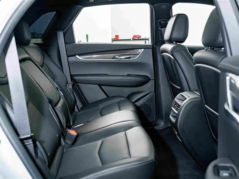 Cadillac XT5 2024 — фото 20