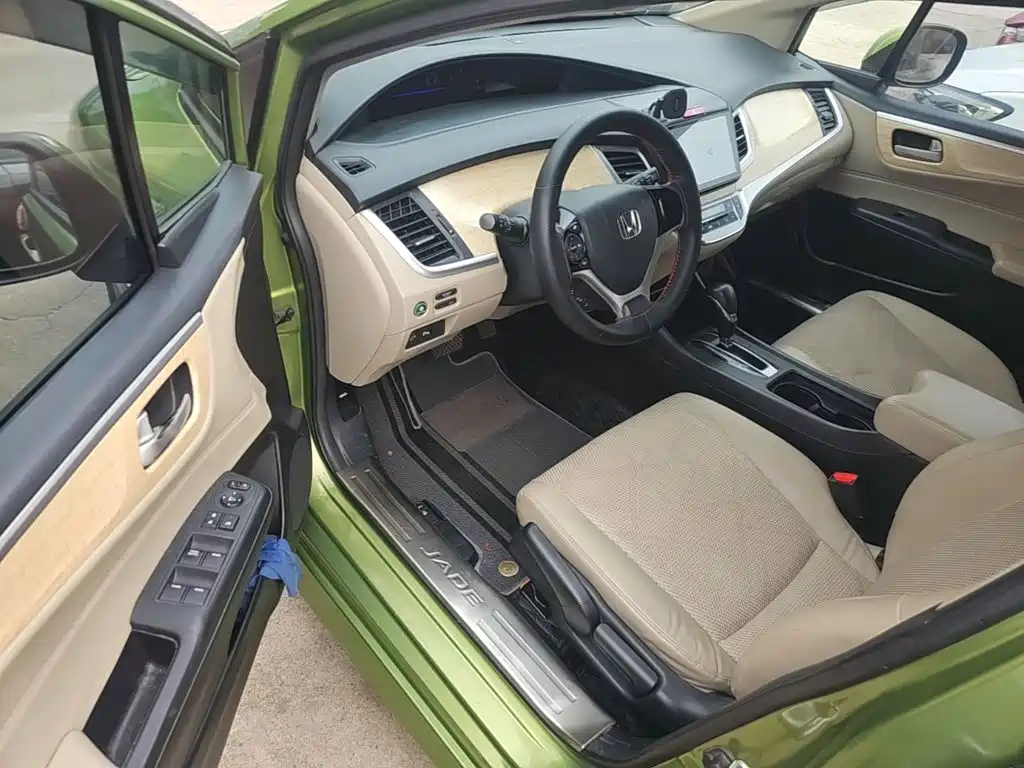 Honda Jade 2014 — фото 16