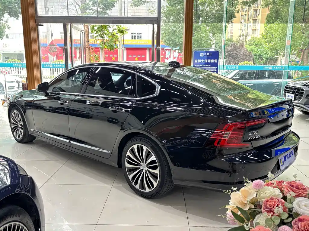 Volvo S90 2022 — фото 7