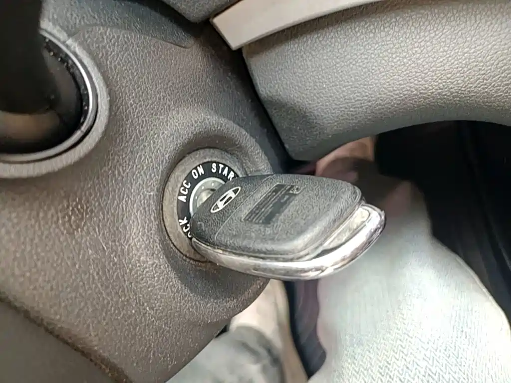 Hyundai Elantra 2016 — фото 9