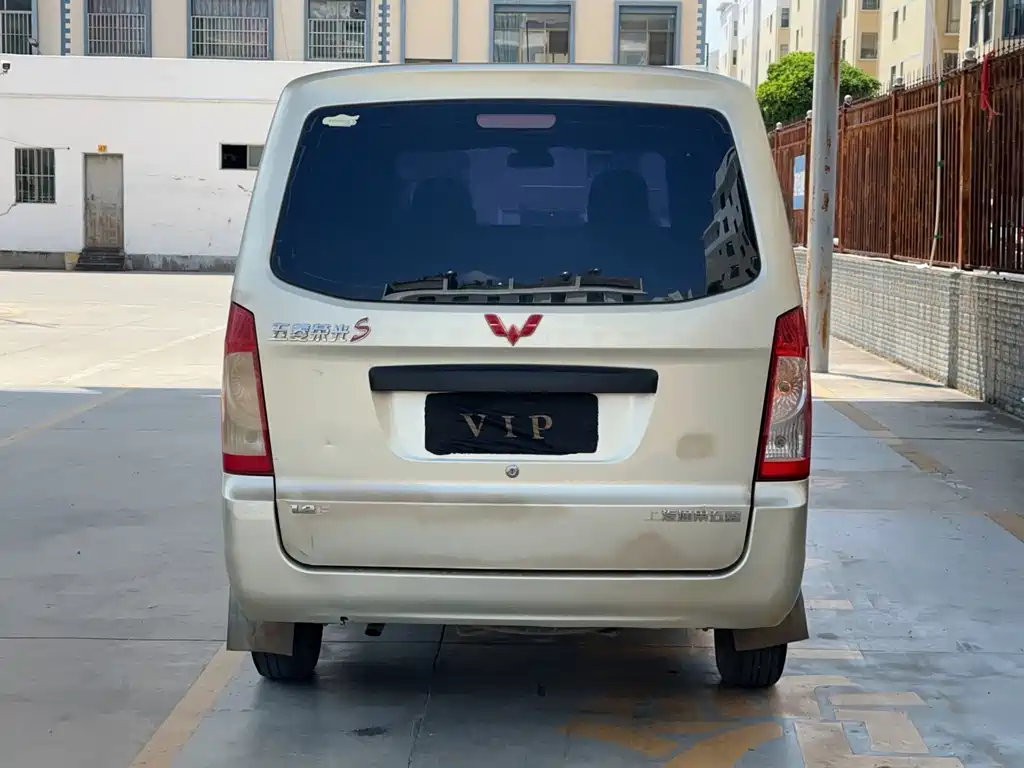 Wuling Rongguang 2016 — фото 11