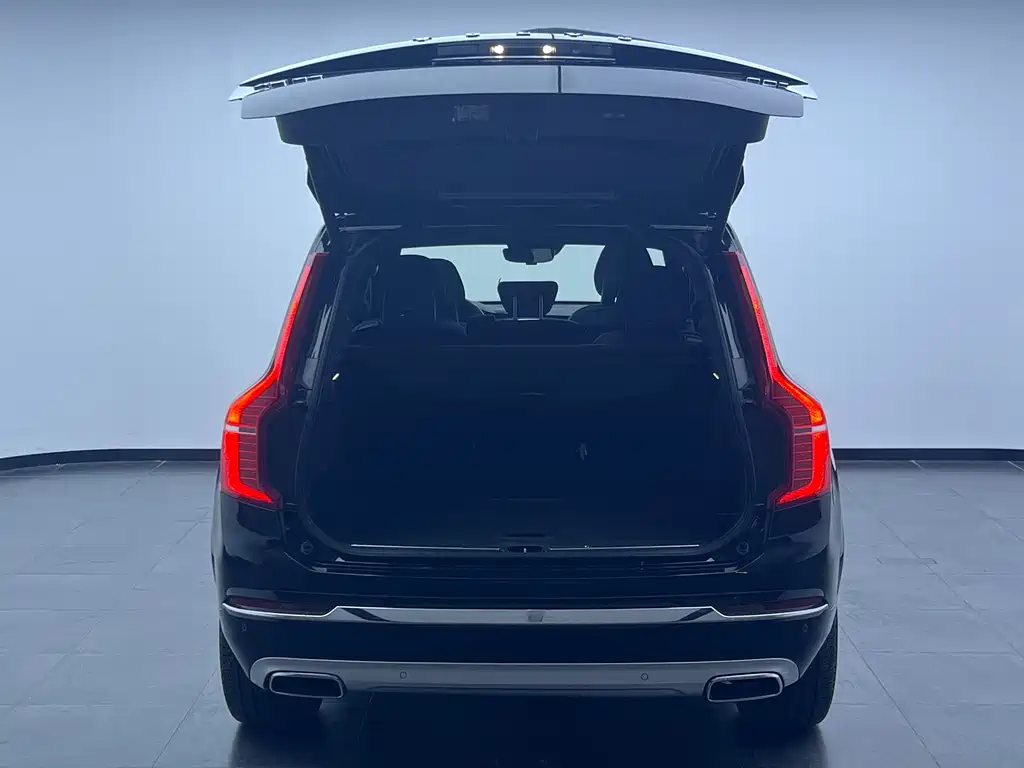Volvo XC90 2021 — фото 5