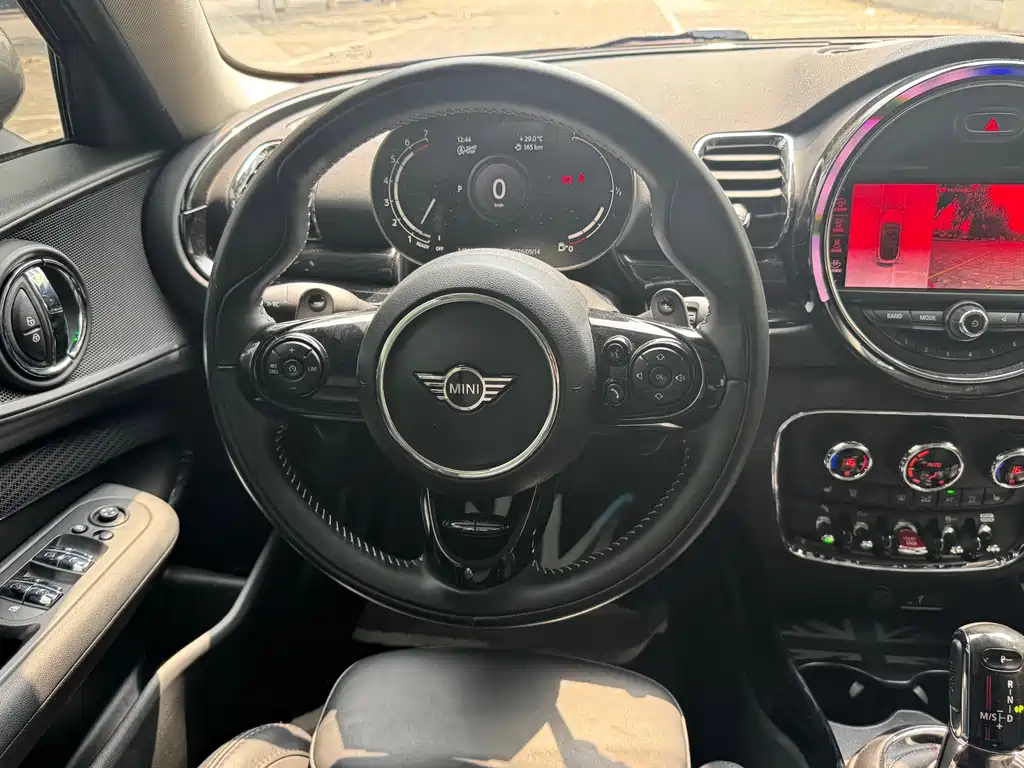 MINI Clubman 2019 — фото 13