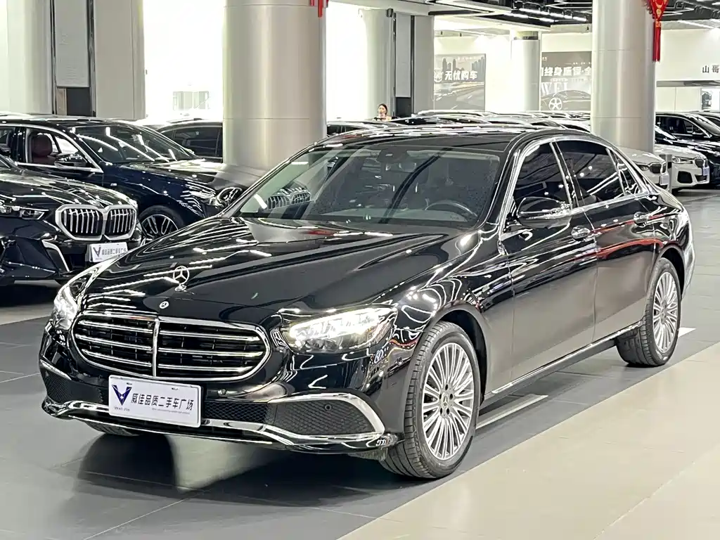 Mercedes-Benz E-Class 2023
