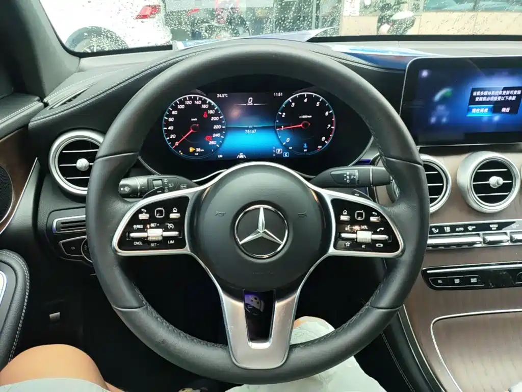 Mercedes-Benz GLC 2022 — фото 11