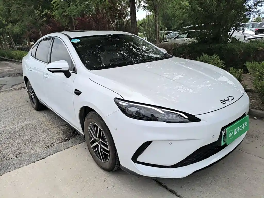 BYD Seal 05 DM-i 2025 — фото 4