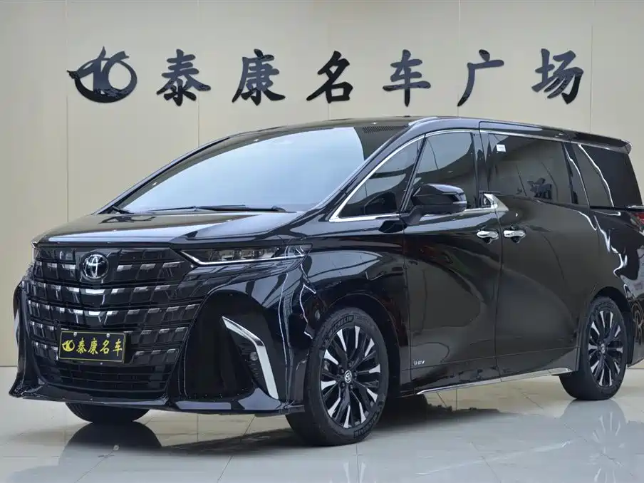 Toyota Alphard 2025 — фото 1