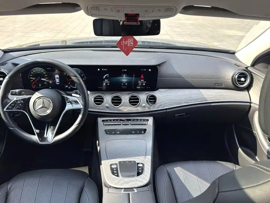 Mercedes-Benz E-Class 2021 — фото 11