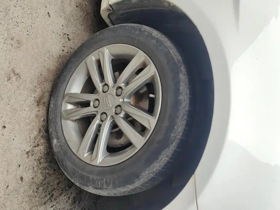 Geely Emgrand 2016
