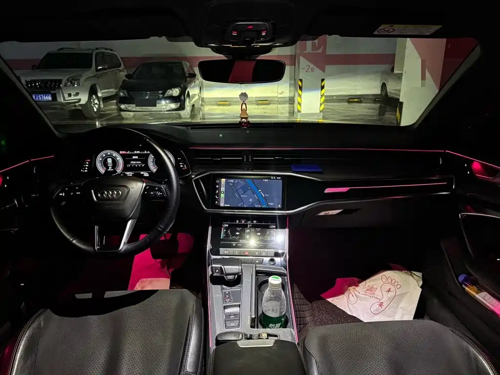 Audi A6L 2020