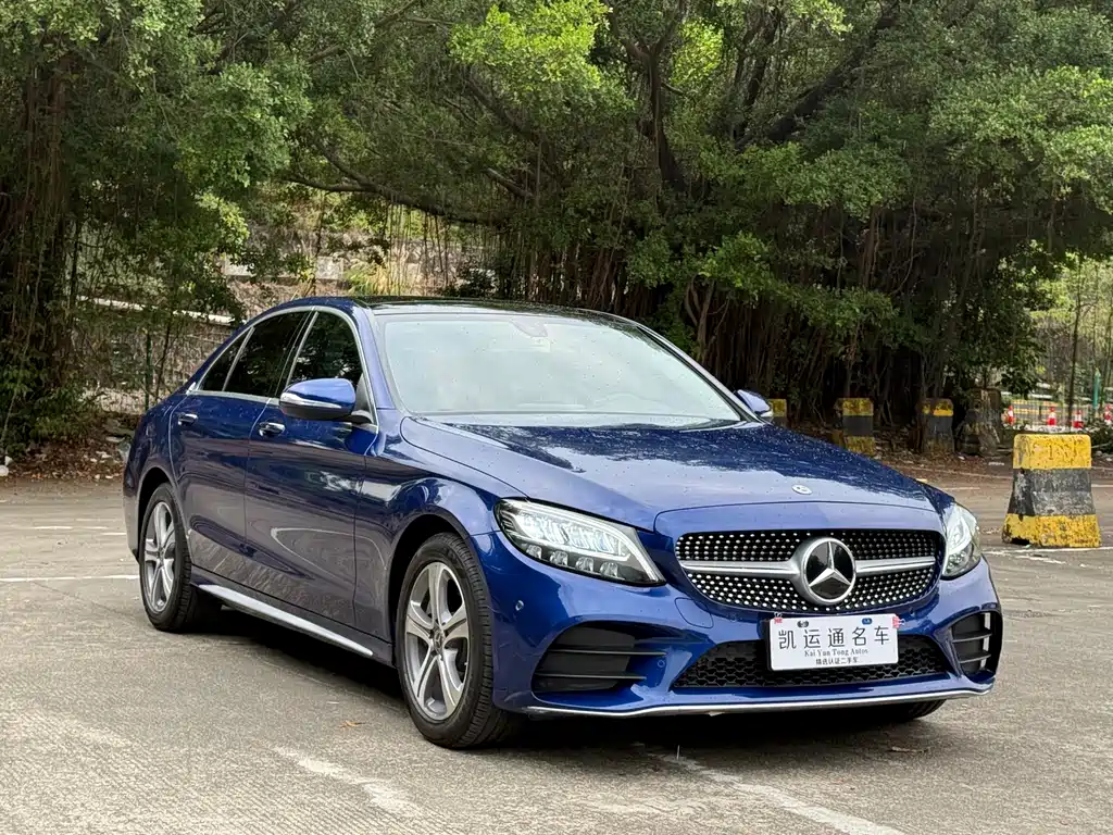 Mercedes-Benz C-Class 2020