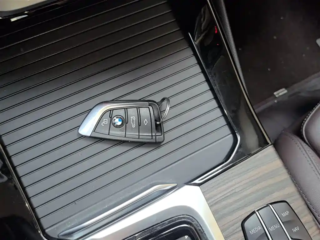 BMW X3 2020 — фото 9