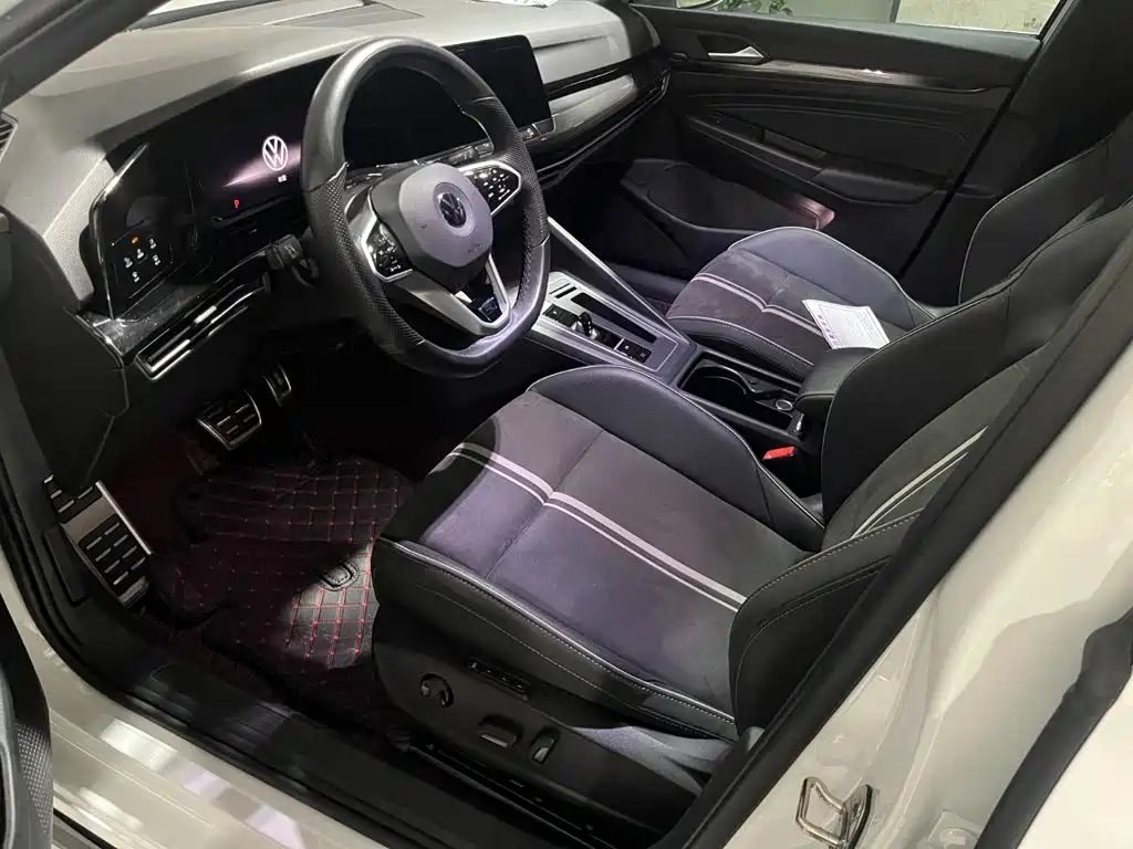 Volkswagen Golf 2023