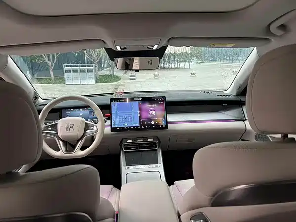 BYD Han L 2025