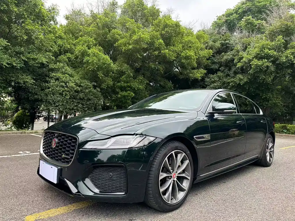 Jaguar XFL 2023 — фото 1
