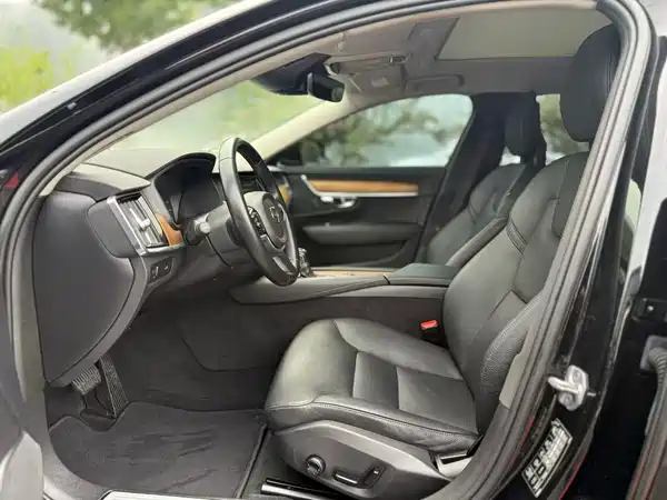 Volvo S90 2018