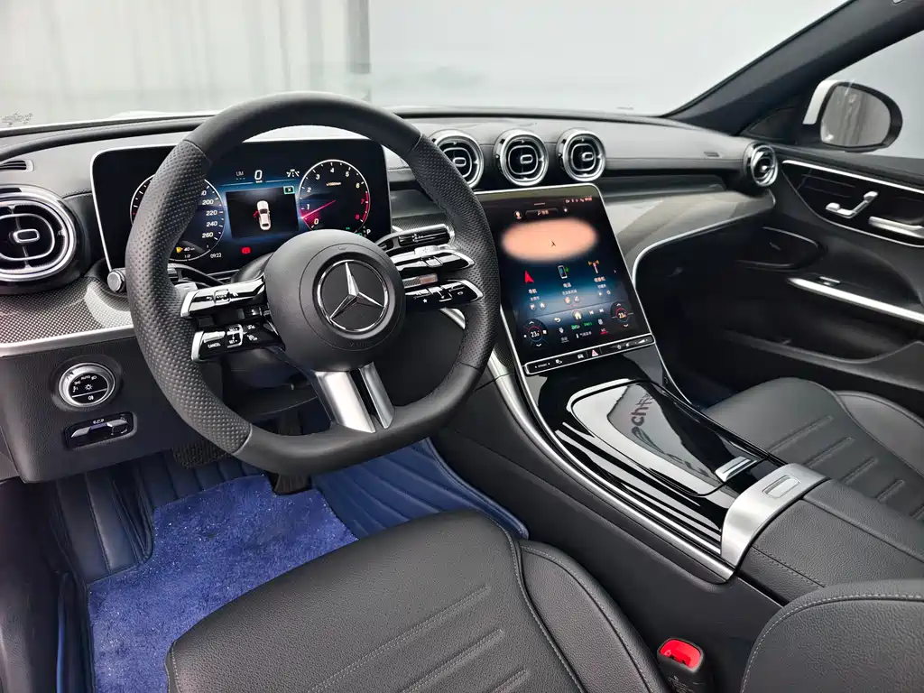 Mercedes-Benz C-Class 2023 — фото 10