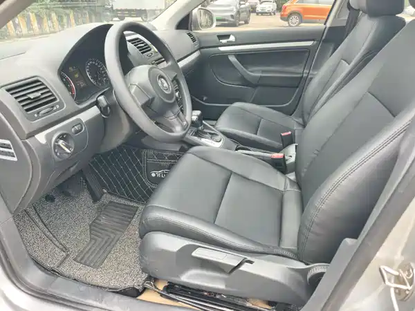 Volkswagen Sagitar 2011