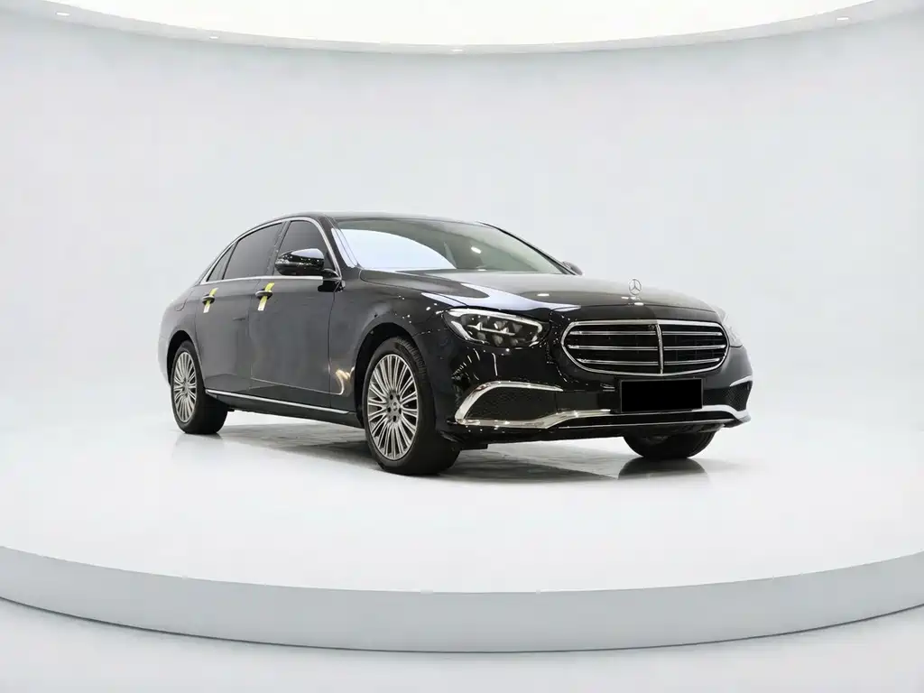 Mercedes-Benz E-Class 2023 — фото 6
