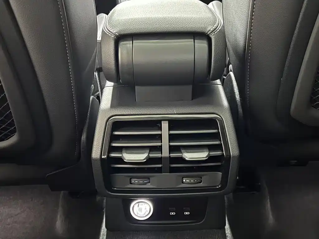 Audi Q3 2023 — фото 10