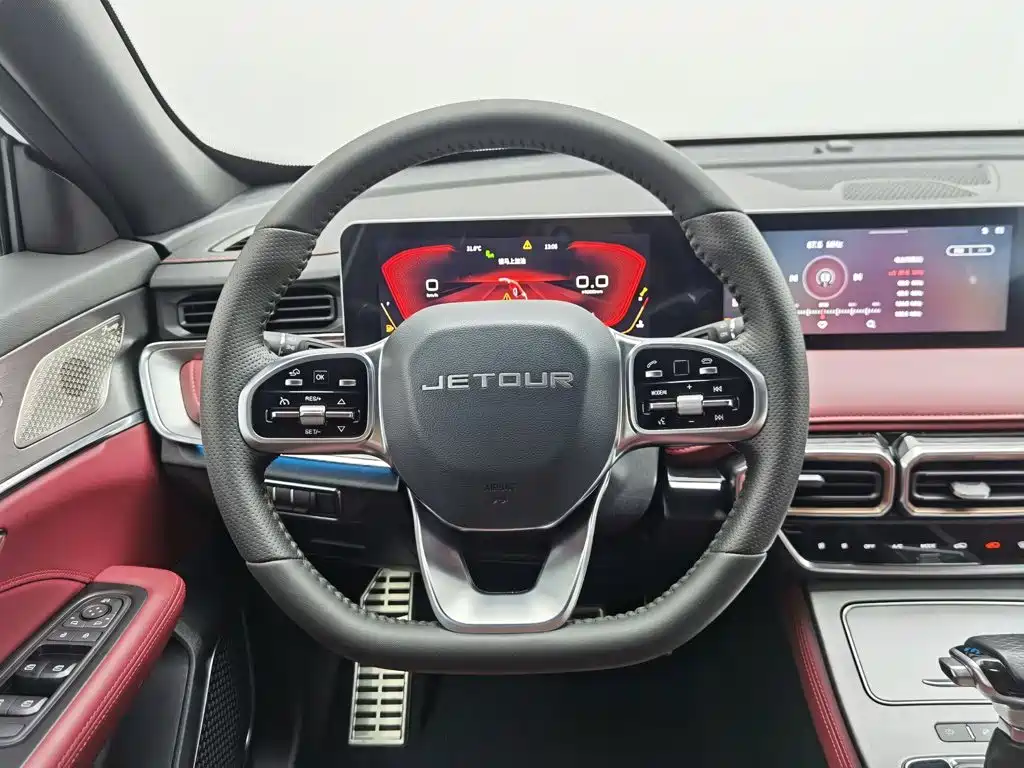 Jetour Jietu X70 PLUS 2022 — фото 11