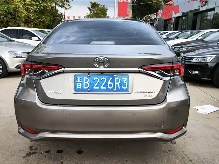 Toyota Corolla 2021 — фото 3