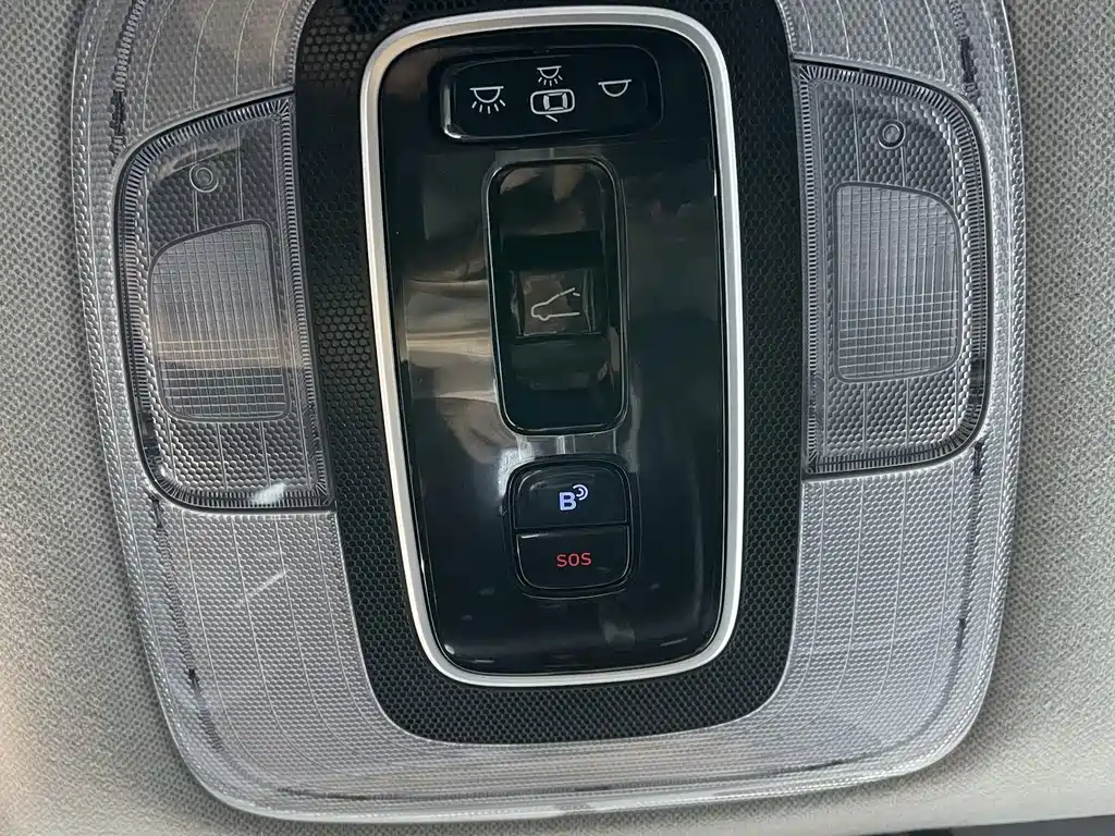 Hyundai Elantra 2022 — фото 10