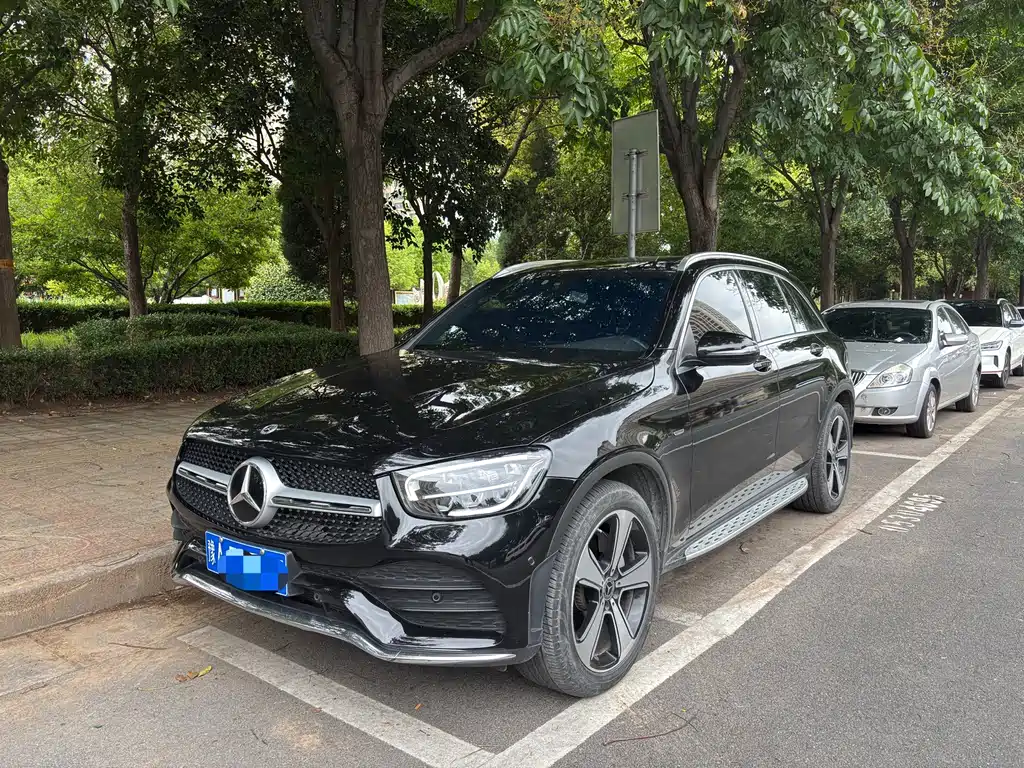 Mercedes-Benz GLC 2023