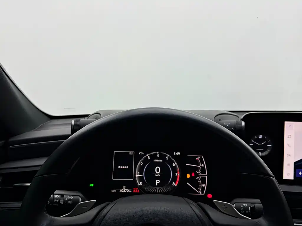 Lexus ES 2022 — фото 10