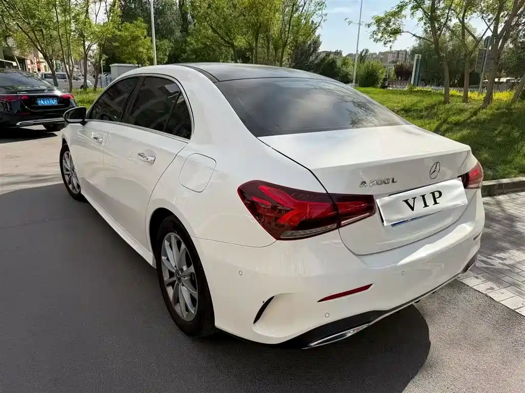 Mercedes-Benz A-Class 2020 — фото 4