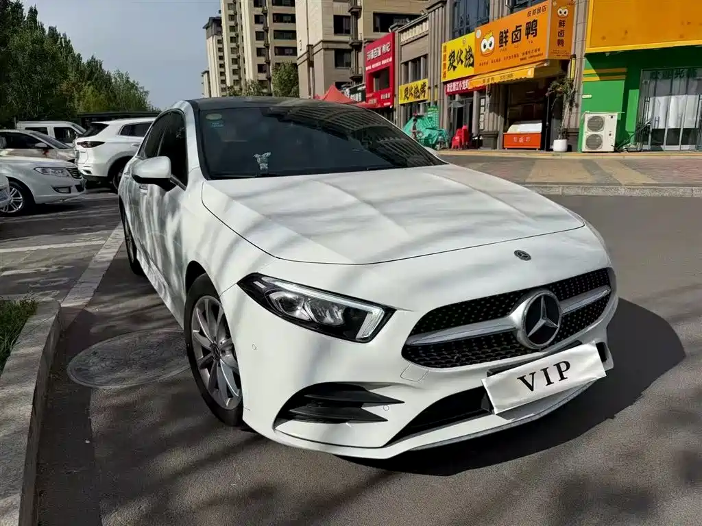 Mercedes-Benz A-Class 2020 — фото 3