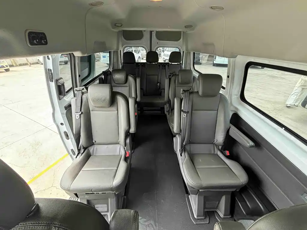 Ford Transit 2022 — фото 10