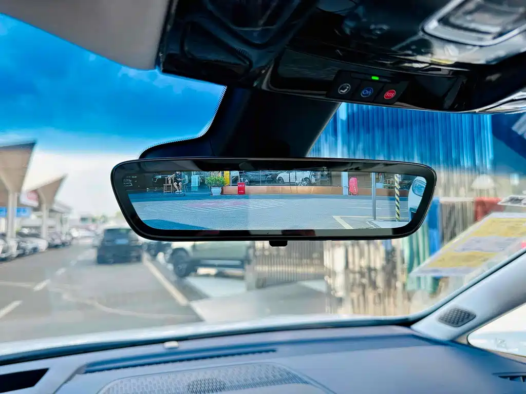 Buick GL8 Hybrid 2025 — фото 16