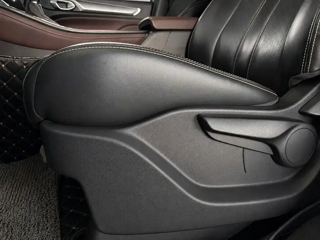 GAC Trumpchi M6 2022 — фото 23