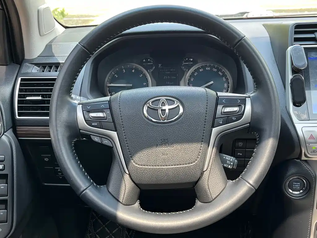 Toyota Prado 2018 — фото 11