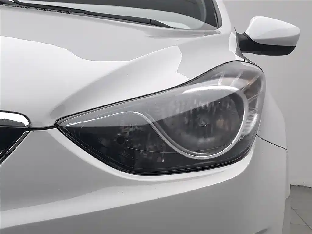 Hyundai Elantra Langdong 2016 — фото 7
