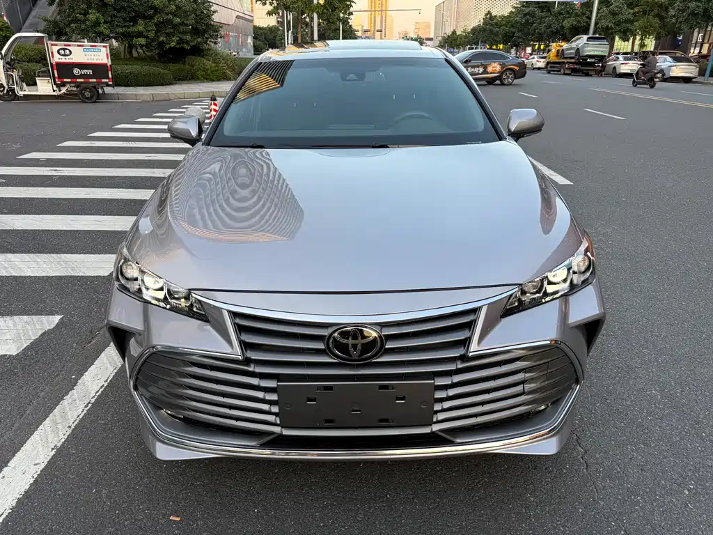 Toyota Avalon 2021 — фото 2