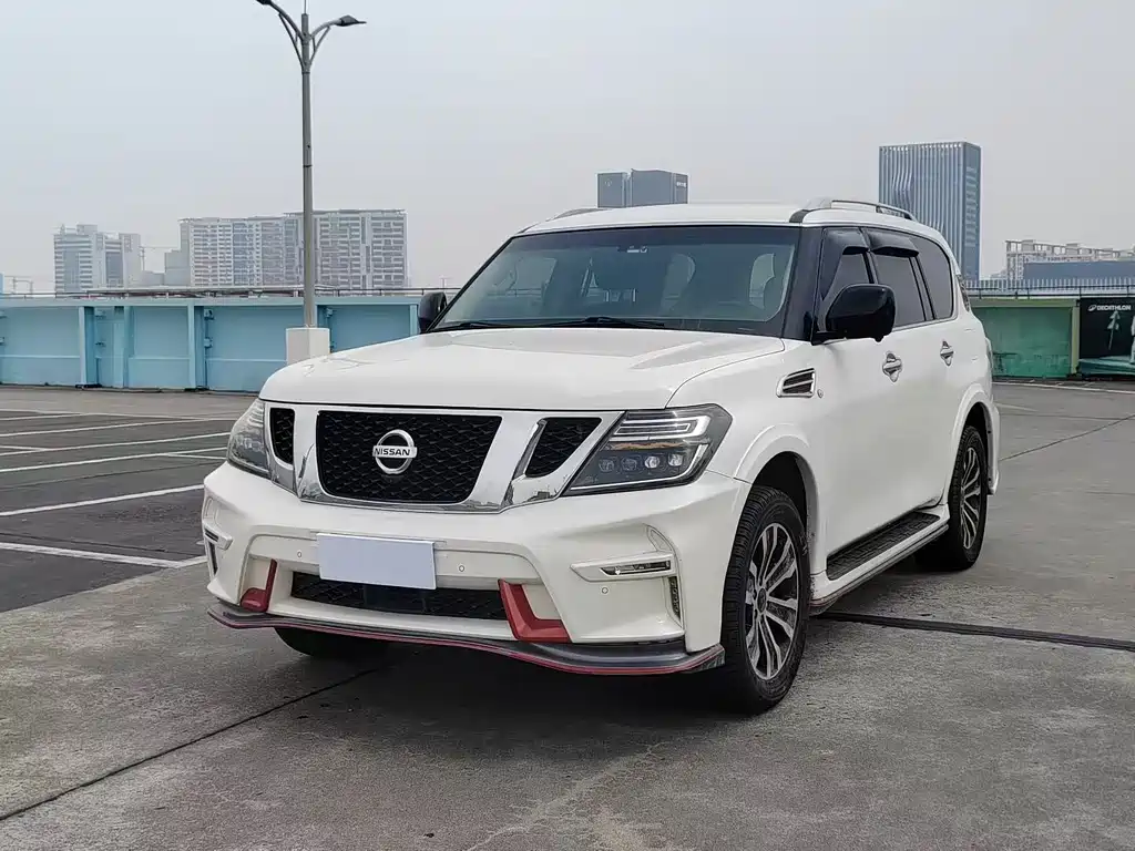 Nissan Patrol 2017 — фото 1