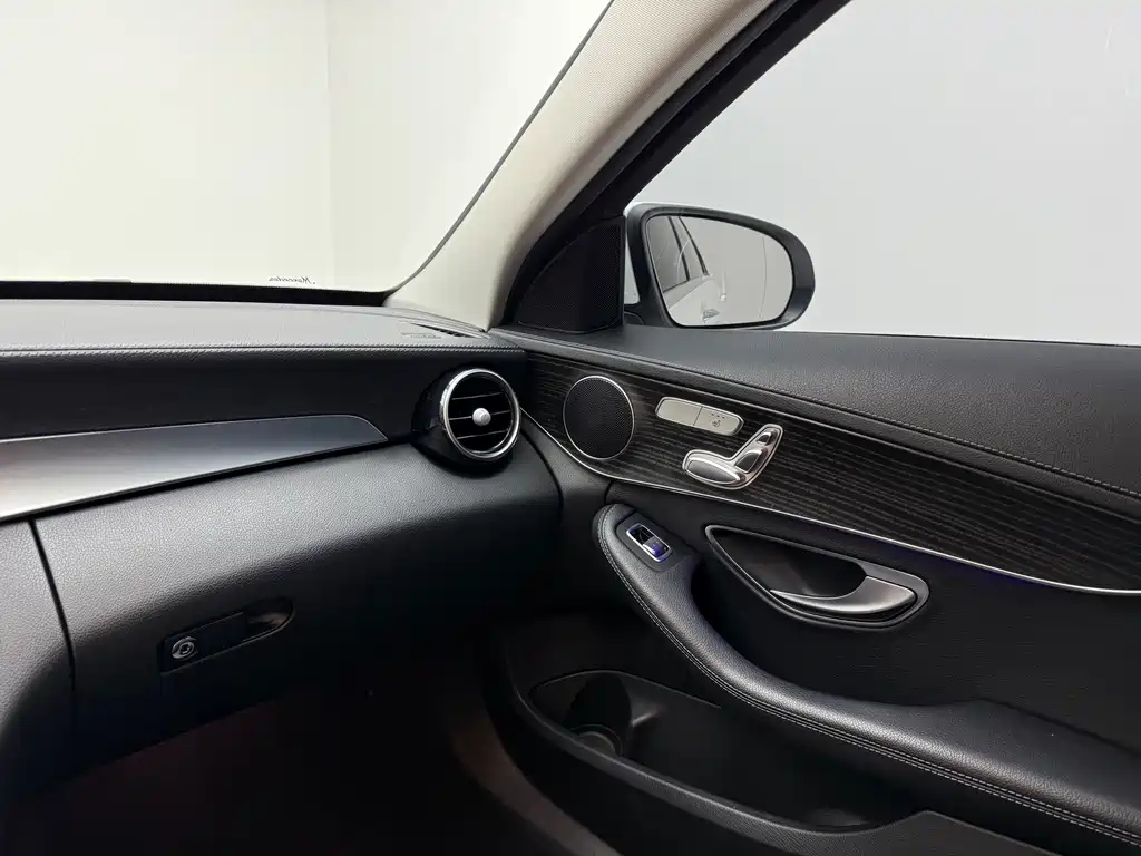 Mercedes-Benz C-Class 2021 — фото 12