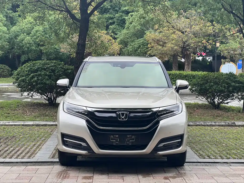Honda UR-V 2017 — фото 2